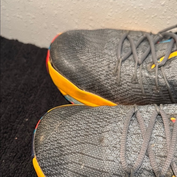 Nike Gray and Yellow Athletic Shoes with Mesh Upper main image 7
